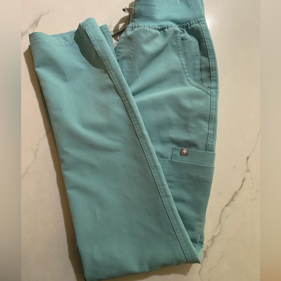 Figs High Waisted Yola Skinny Scrub Pant - Picture 5 of 6